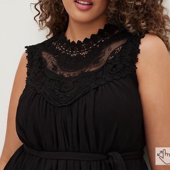TORRID NWT MINI CRINKLE GAUZE CROCHET DRESS - Picture 4 of 6